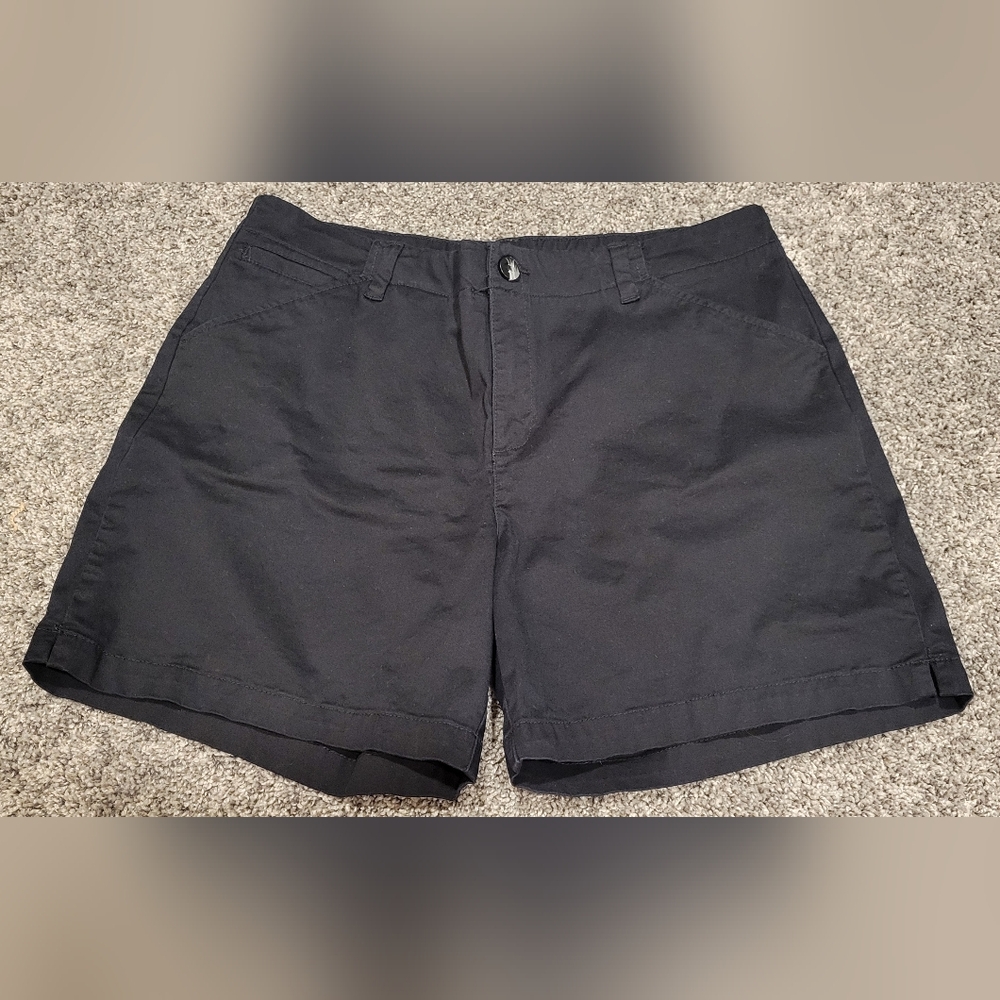Lee Women's Black Shorts Size 16